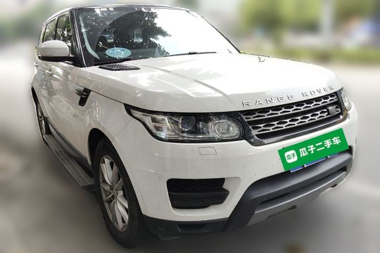 Used Land Rover Range  Front Right 45 Deg
