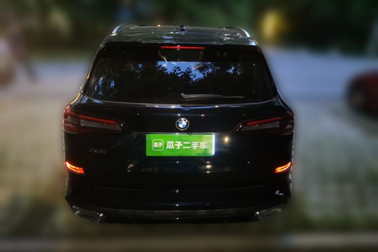 Used BMW X5 2022 xDrive 30Li Luxury M Sport Package
