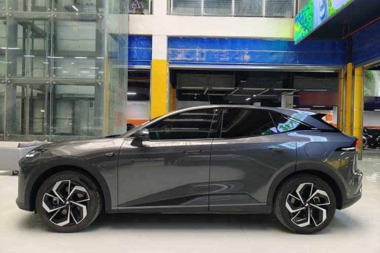 Used Deepal S07 2024 215Max Qiankun Intelligent Driving ADS SE Range-Extended Version
