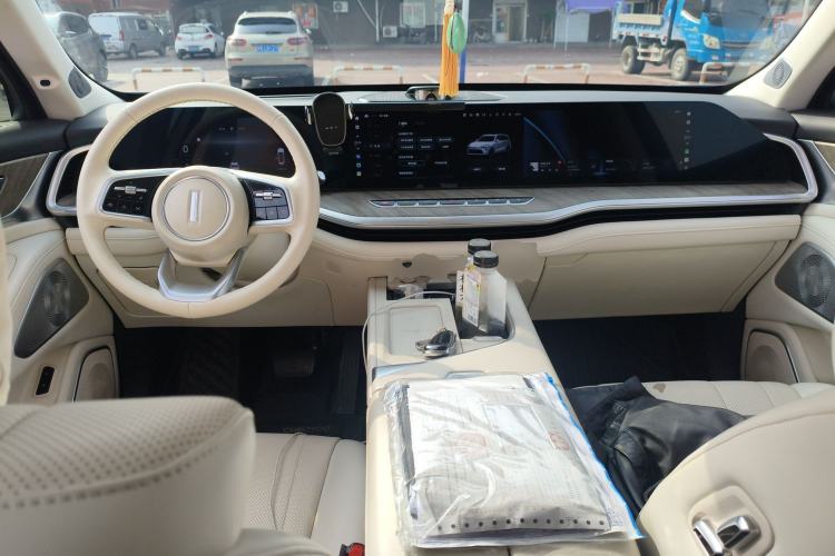 Used Wey Lanshan 2023 Four-Wheel Drive Ultra-Long Range Version
