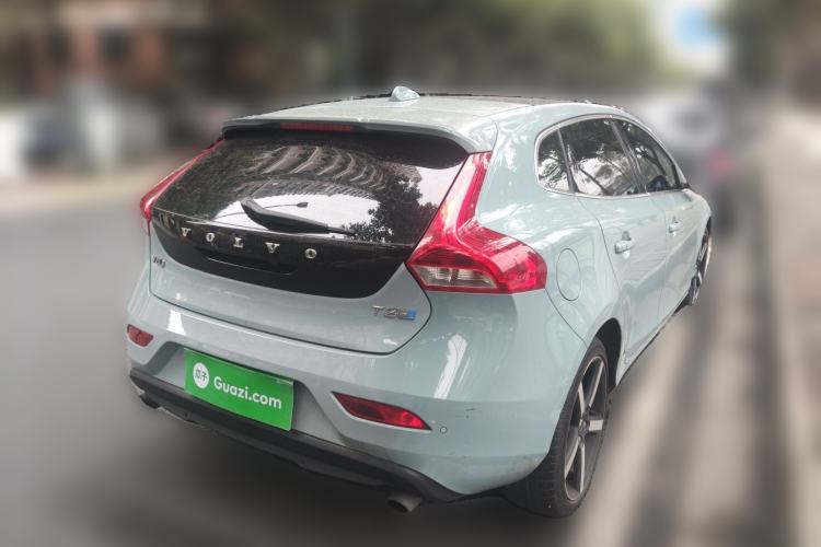 Used Volvo V40 2018 T3 Zhiya Edition
