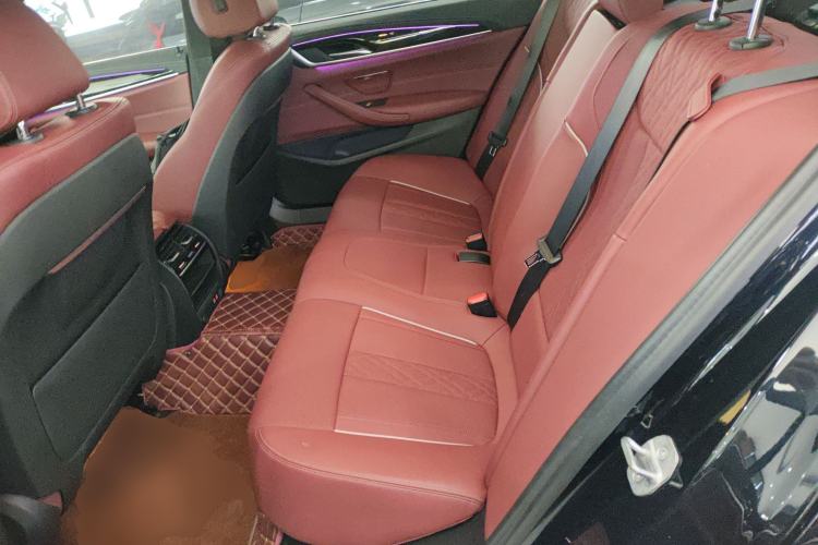 Used BMW 5 Series 2022 Second Facelift 525Li M Sport Package
