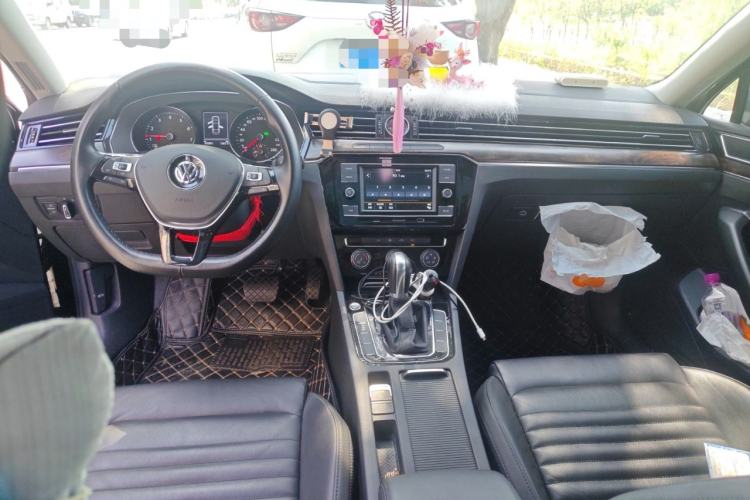 Used Volkswagen Magotan 2019 330TSI DSG Leading Model China VI Standard
