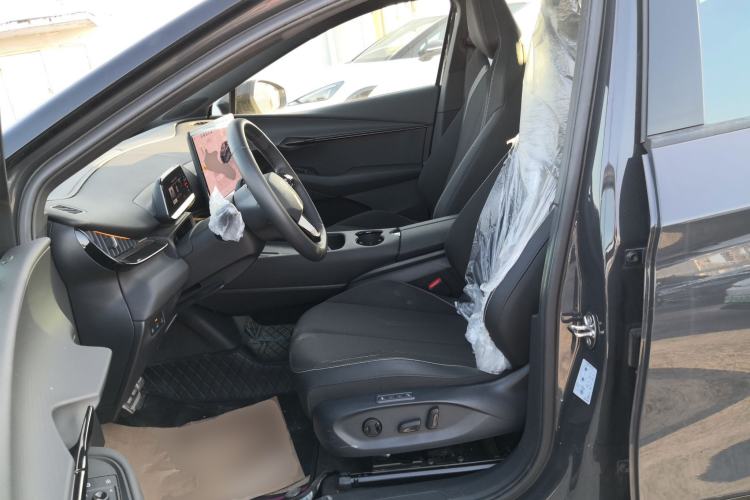 Used Volkswagen ID.UNYX 2024 Pro Long-Range Version