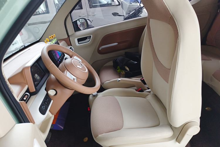 Used Wuling Hongguang MINIEV 2024 3rd Generation 215km Youth Edition Left Front Seat