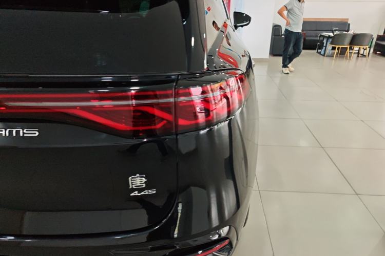 Used BYD Tang New Energy 2024 EV Champion Edition 635 km All-Wheel-Drive Flagship Model
