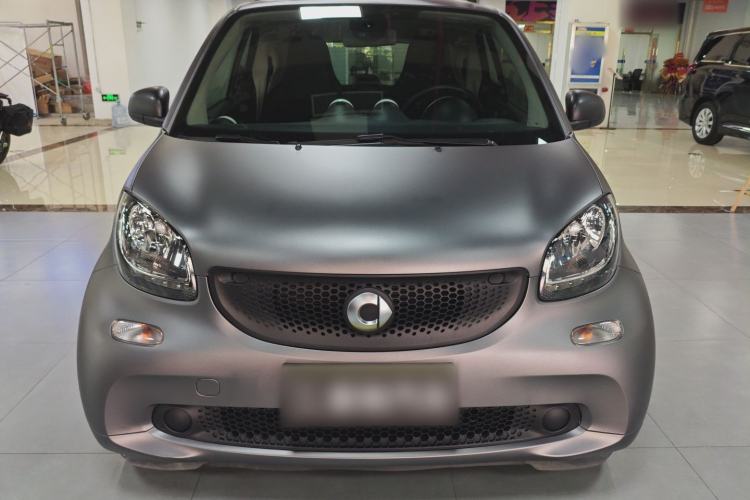 Used smart fortwo 2015 1.0L 52 kW hardtop Dynamic version