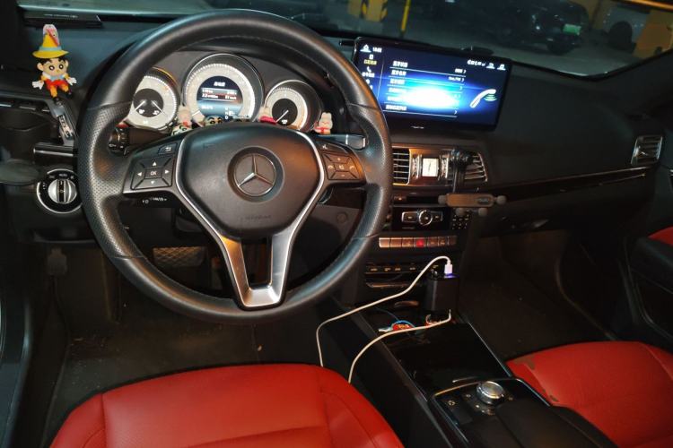 Used Mercedes-Benz E-Class 2014 E 260 Coupe Center Console