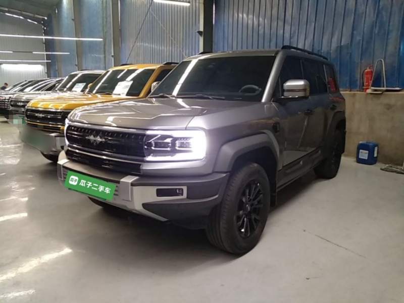 Used Formula Leopard 5 2023 Navigator Edition — 1