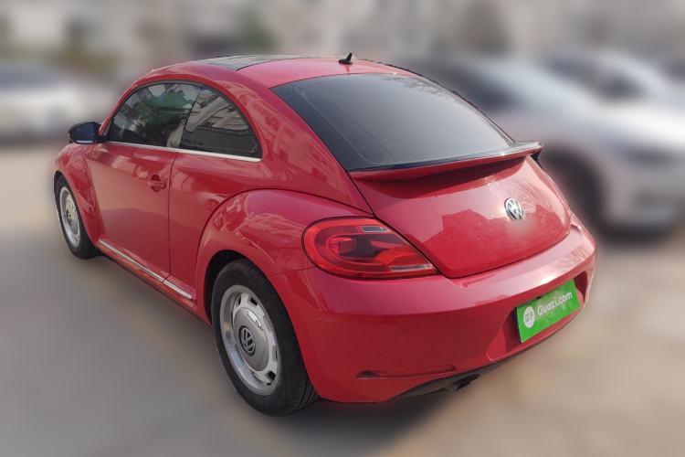 Used Volkswagen Beetle 2015 180TSI model
