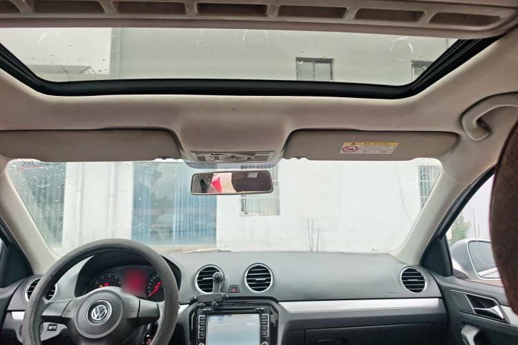 Used Volkswagen Jetta 2015 Value Edition 1.6L Automatic Comfort Version Headliner