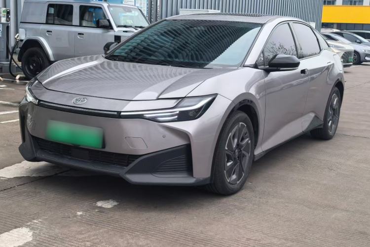 Used Toyota bZ3 2024 517 km Elite PRO