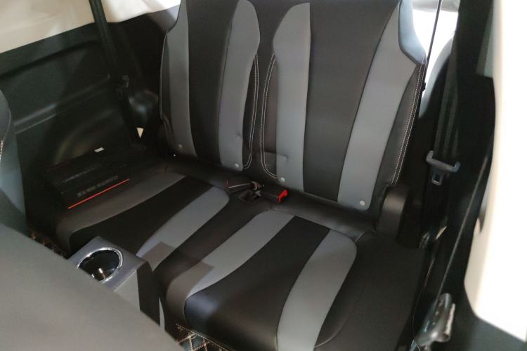 Used Roewe Clever 2022 311km QiQi BoBo Edition Left Rear Seat