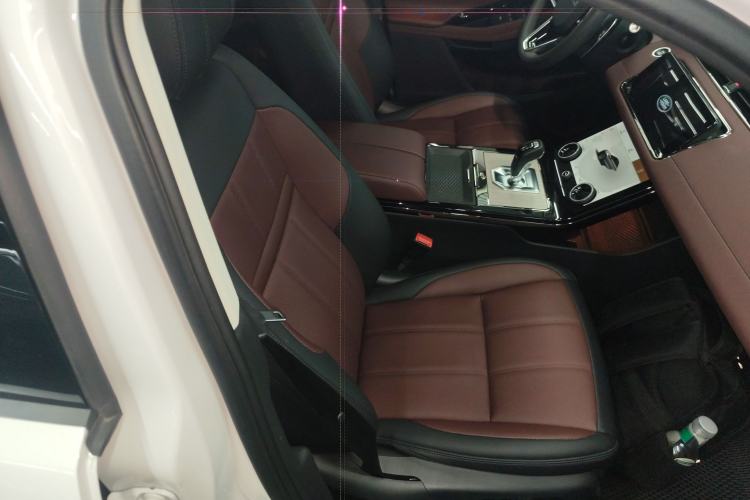 Used Land Rover Range Rover Evoque 2022 Facelifted Aurora L 249 PS R-Dynamic Luxury Edition