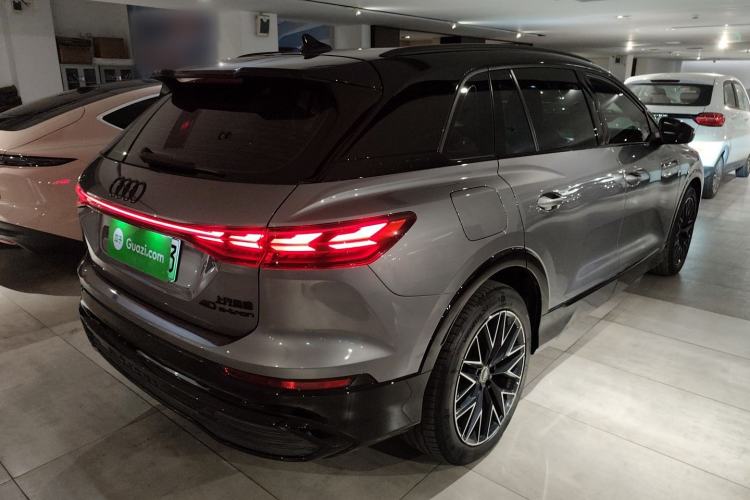 Used Audi Q5 e-tron 2023 40 e-tron Starry Edition Mecha Kit
