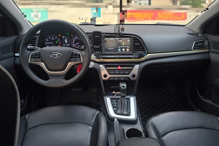 Used Hyundai Elantra (6th Generation / Lingdong) 2016 1.6L Automatic ZhiXuan – Elite Version Center Console