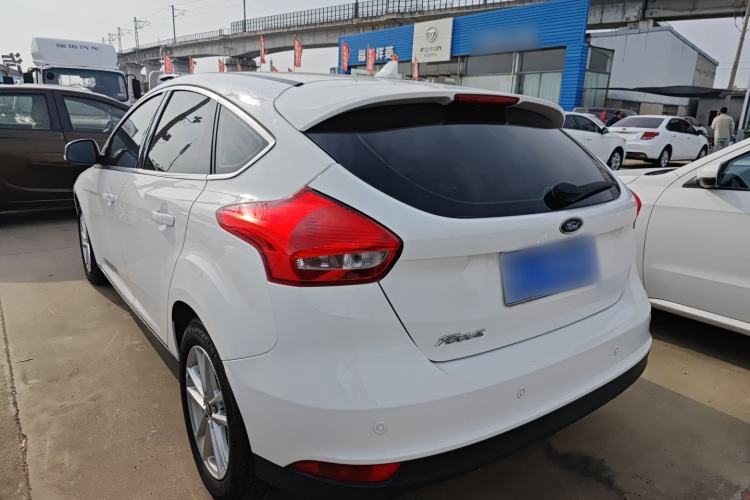 Used Ford Focus 2018 Hatchback Classic 1.6L Automatic Trendy SmartDrive Edition Rear Left 45 Deg