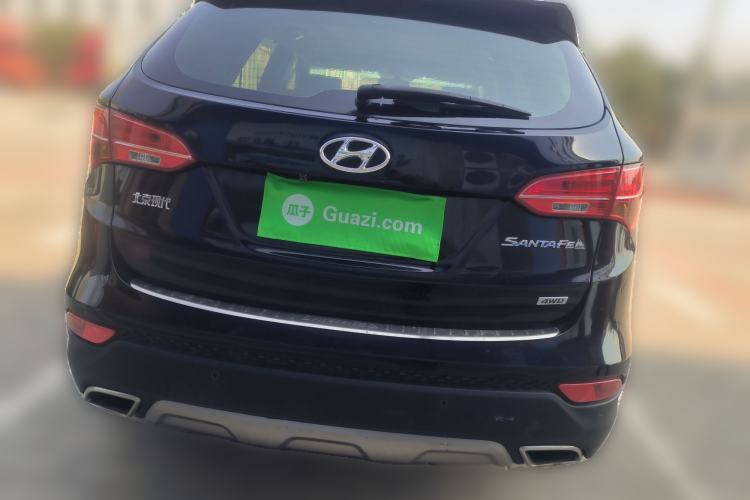 Used Hyundai Santa Fe 2013 2.4L Automatic Two-Wheel Drive Smart Version