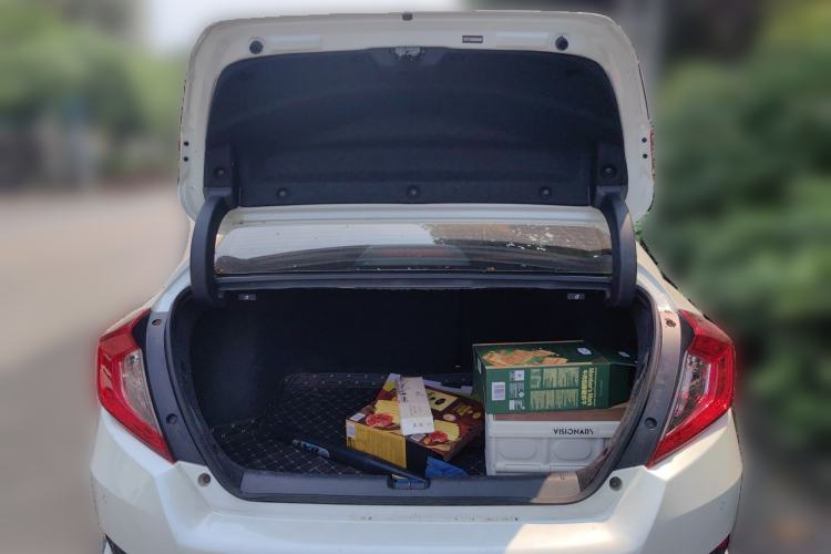 Used Honda Civic 2019 220TURBO CVT Dynamic Edition China VI Trunk