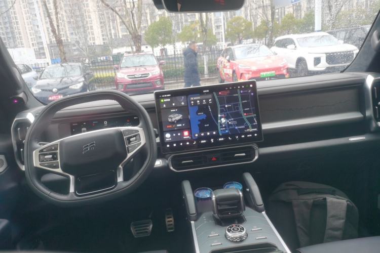 Used JETOUR Traveler 2023 2.0T All-Wheel Drive CrossPRO+
