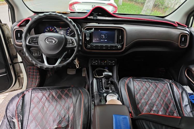 Used GAC Trumpchi GS3 2017 150N Automatic Elite Edition Center Console