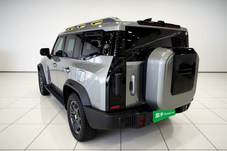 Used JETOUR Traveler 2023 2.0T All-Wheel-Drive CrossPRO