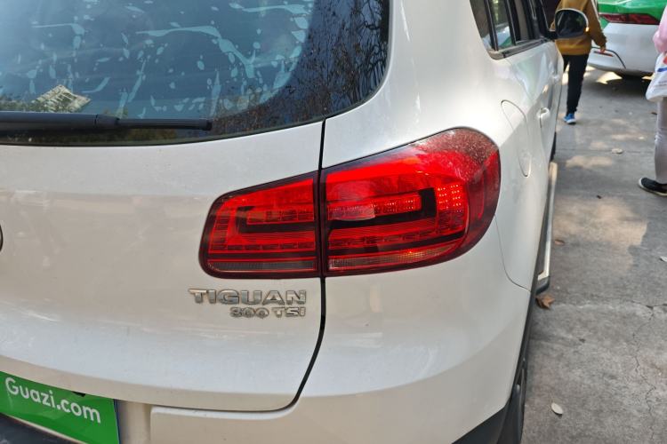 Used Volkswagen Tiguan L 2016 300TSI Automatic Two-Wheel Drive Trend Edition
