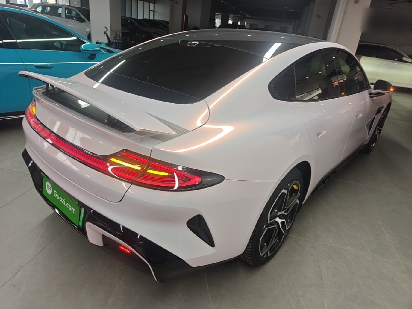 Xiaomi Auto SU7 2024 Rear-Drive Ultra-Long Range Advanced Pro-Level Intelligent Driving Version — снимка 6