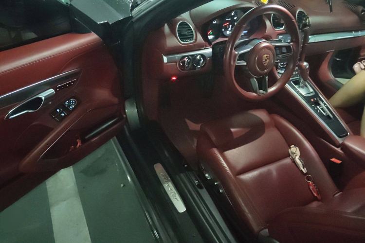 Used Porsche 718 2018 Boxster 2.0T Driver Seat