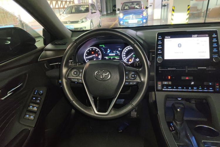 Used Toyota Avalon 2019 2.5L Touring Premium Version China VI Standard Steering Wheel