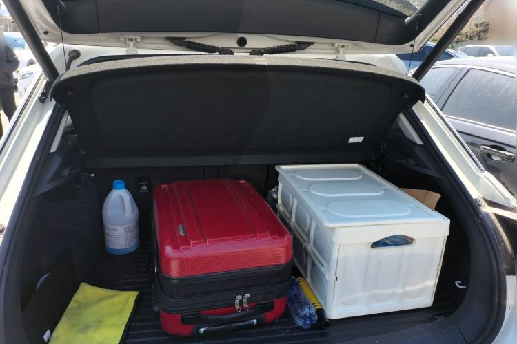 Used Volkswagen T-ROC 2021 280TSI DSG Two-Wheel Drive Comfort Connect Edition Trunk