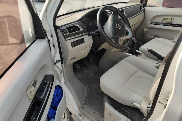 Used Jinbei New Hiace X30L 2018 1.5L Box Truck Wealth Edition DLCG14 Driver Seat