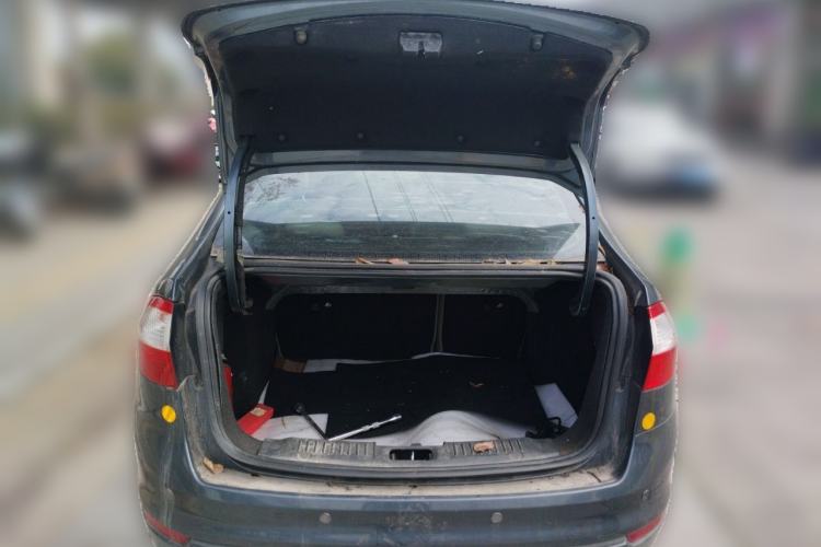 Used Ford Fiesta 2013 Sedan 1.5L Manual Fashion Edition
