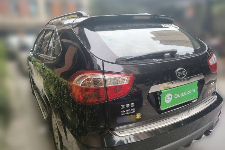 Used BYD S6 2014 2.0L Manual Luxury 5-Seater