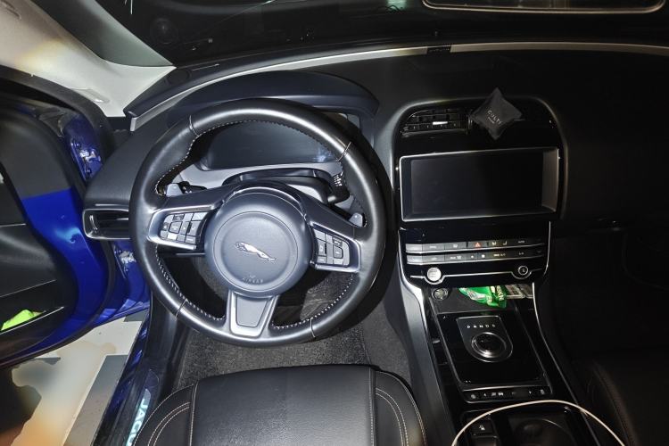 Used Jaguar XEL 2019 2.0T 200 PS Deluxe Edition
