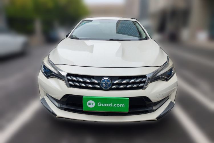 Used Venucia D60 2018 1.6L CVT Smart Connect Elite Edition Front