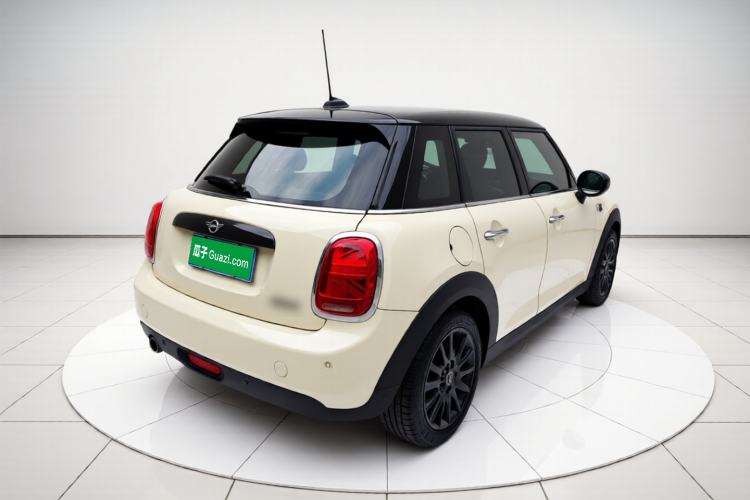 Used MINI 2019 1.5T COOPER Classic Edition Five-Door Version Rear Right 45 Deg