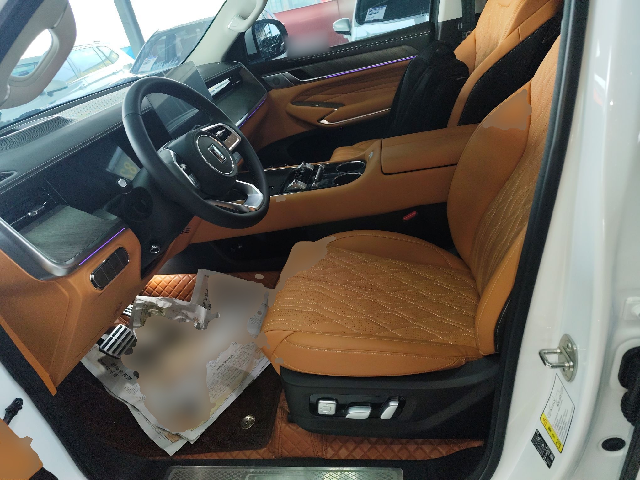 المقاعد الأمامية داخل السيارة