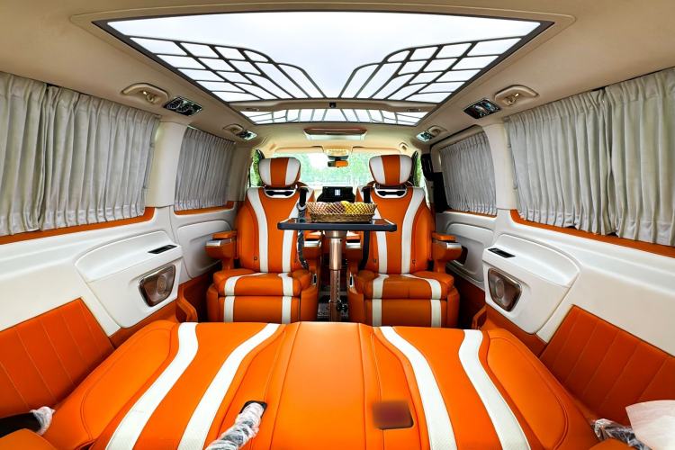 Used Mercedes-Benz Vito 2023 2.0T Elite Version 7 Seats