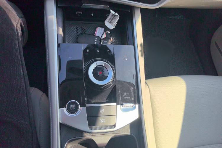 Used Kia Sportage (Chinese Domestic Model) 2025 1.5T Two-Wheel Drive Prestige Edition