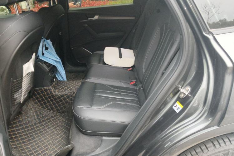 Used Audi Q5L 2023 40T Luxury Dynamic Model Left Rear Seat