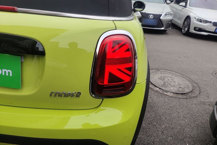 Used MINI MINI 2022 1.5T COOPER CABRIO Sidewalk
