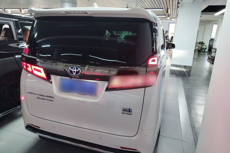 Used Toyota Vellfire 2023 Crown Dual-Engine 2.5L HV Ultimate Edition