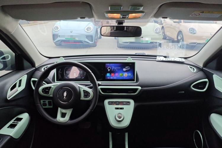 Used ORA White Cat 2022 Upgraded Model 305km Range Luxury Version Lithium-Ion Battery
