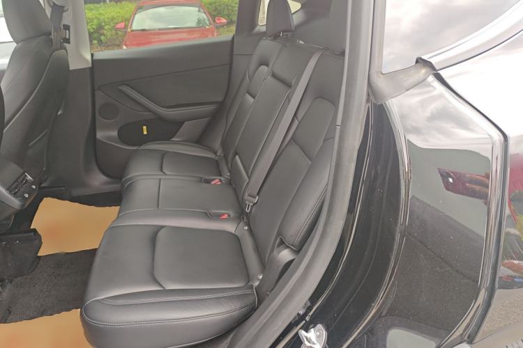 Used Tesla Model Y 2023 Rear-Wheel-Drive Version Left Rear Seat