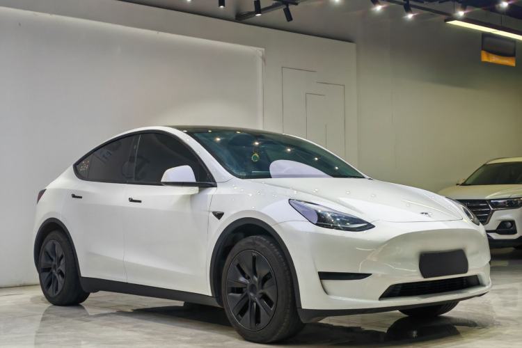 Used Tesla Model Y 2023 Rear-Wheel-Drive Version
