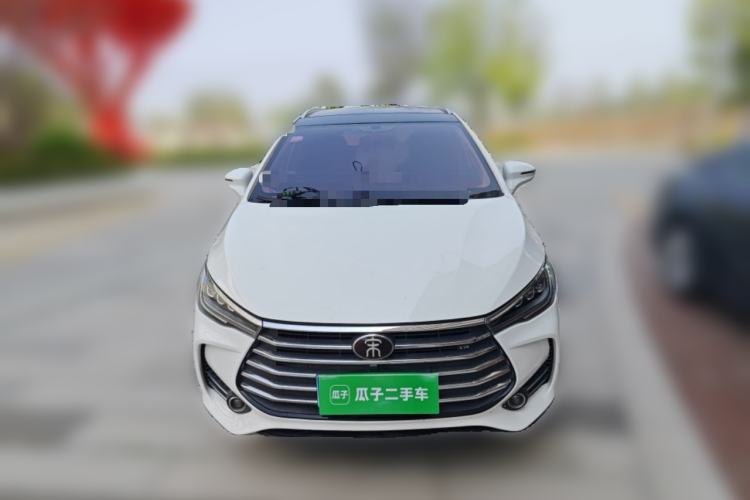 Used BYD Song MAX 2017 1.5T Automatic Smart Connect Elite 7-Seater Front