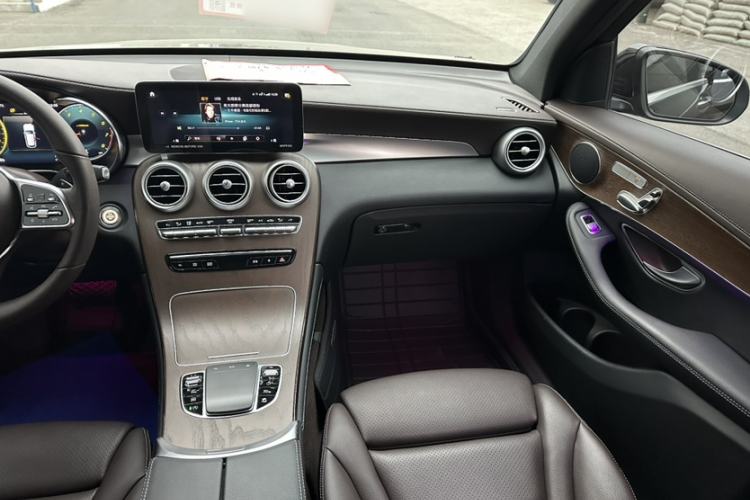 Used Mercedes-Benz GLC 2022 Facelift GLC 260 L 4MATIC Luxury Edition