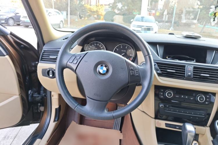 Used BMW X1 2012 sDrive18i Luxury Edition