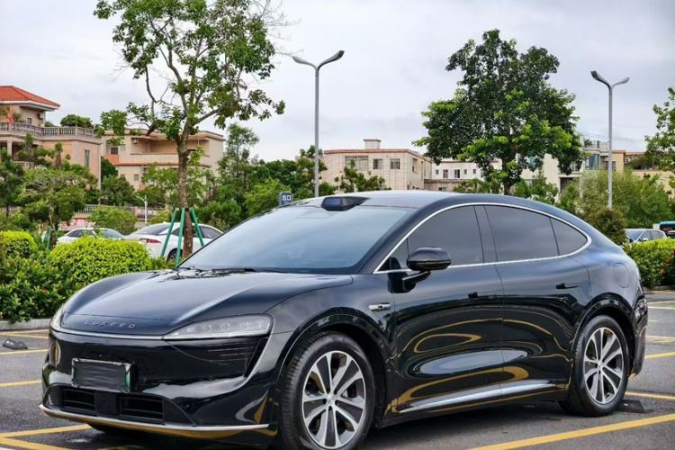 Used Hima Luxeed R7 2024 All-Electric 802 km Max
